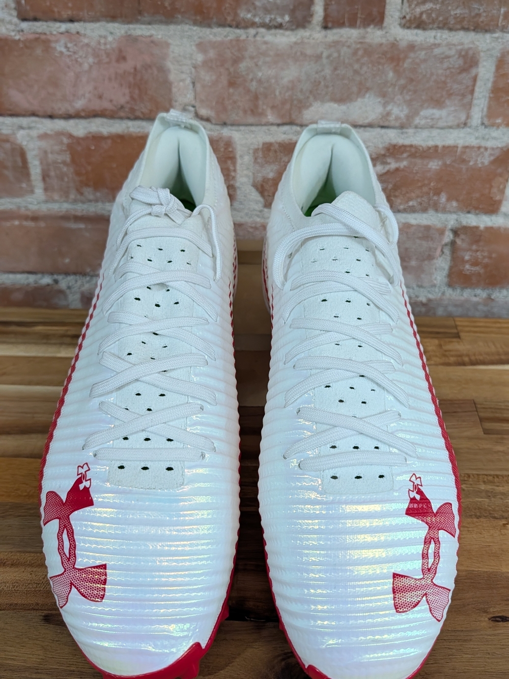 Under Armour Men's White & Red Soccer Cleats